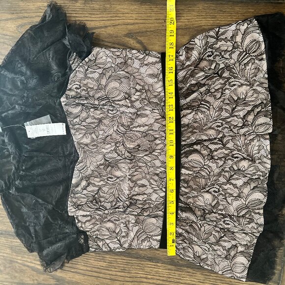 White House Black Market Contrast Lace Bodice Blouse – Size 14 – NWT - Picture 13 of 16